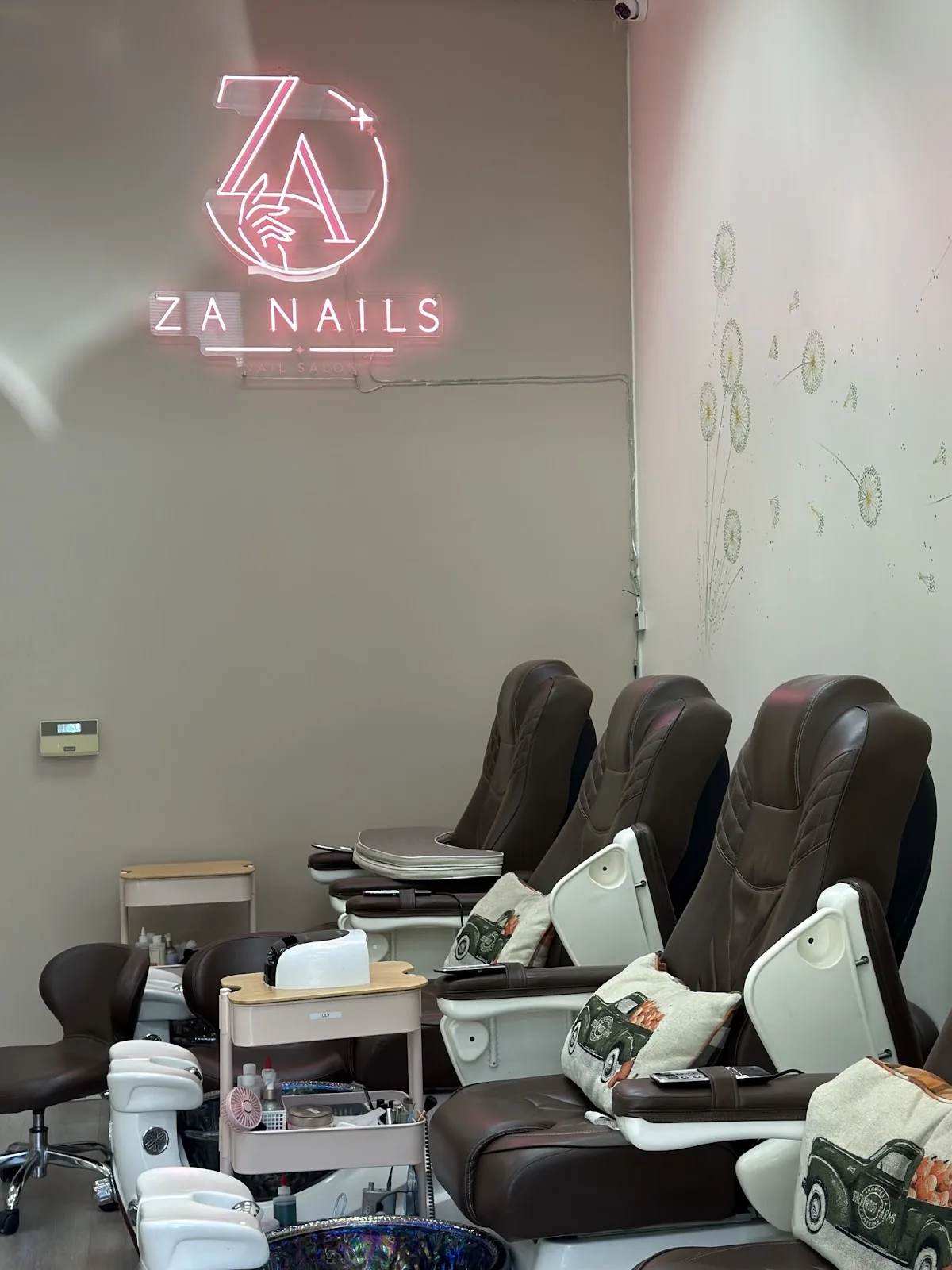 Za Signature Pedicure